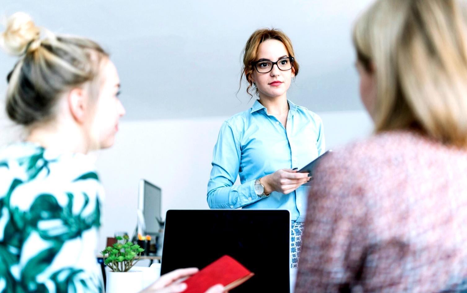 Finanzanalyse Dashboard mit modernen Visualisierungstechniken